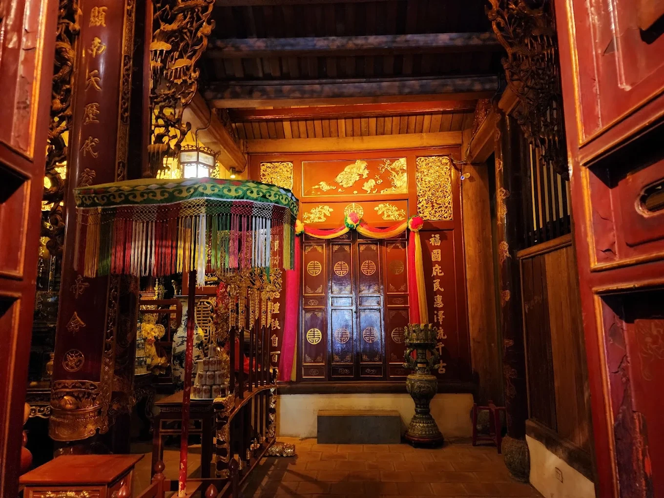 Đền Bạch Mã 07
