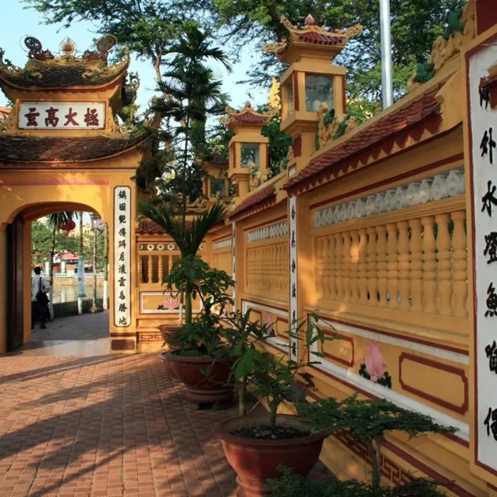 Chua Tran Quoc 011