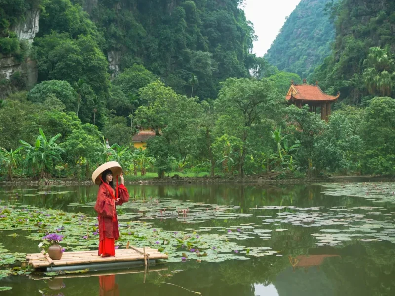 kham pha hanh phuc noi tai qua lang kinh phat giao