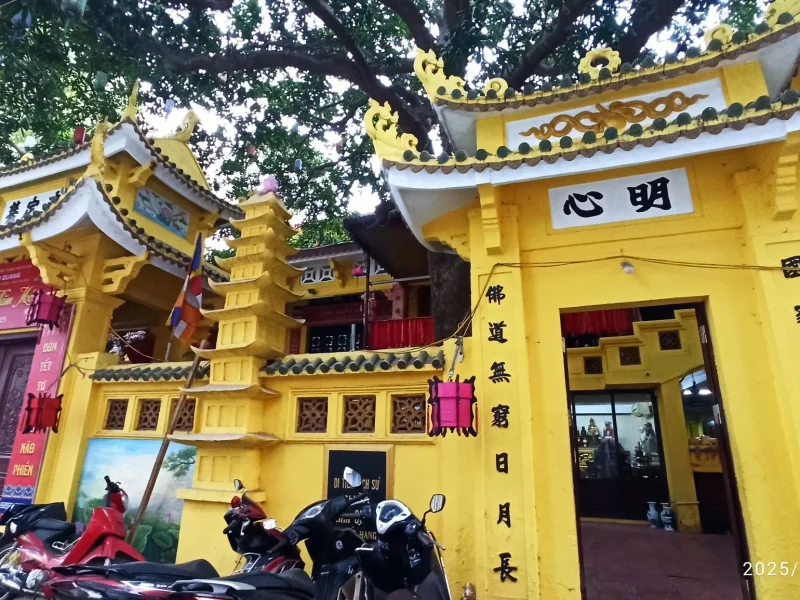 Chùa Ngũ Xã (Thần Quang Tự) ()