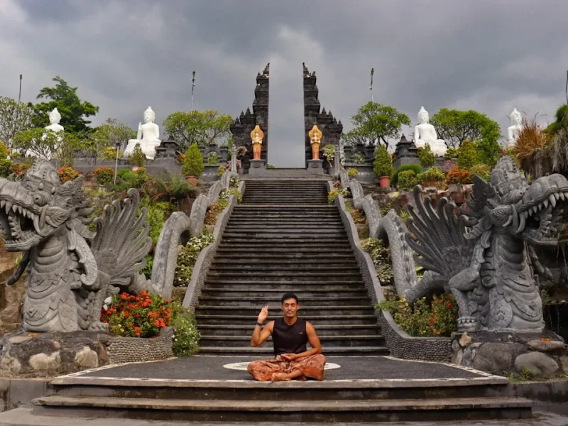 kham pha long nhan ai trong ao phat mot hanh trinh ve tam hon