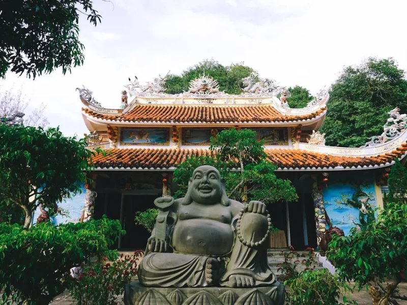 kham pha tam linh qua phat giao hanh trinh au tien danh cho nguoi moi