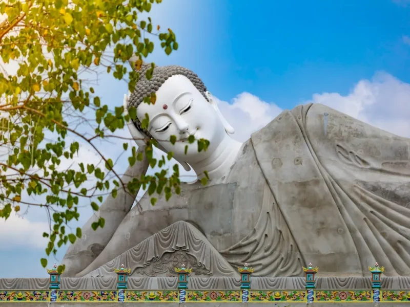 khiem ton trong phat giao cot tuy cua binh an noi tam