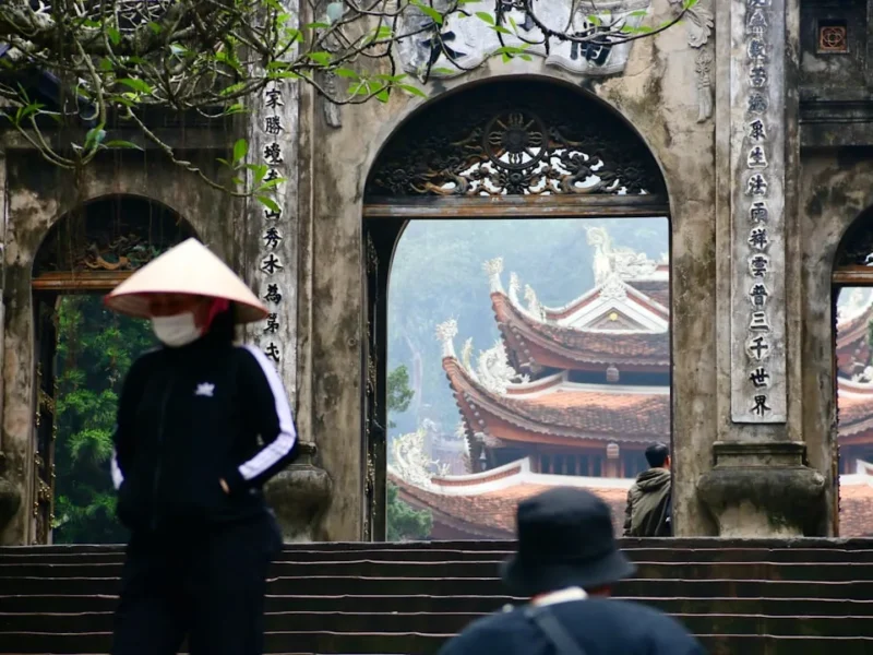 hanh phuc gia inh trong anh sang phat giao con uong en an lac