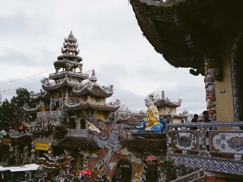 tho cung phat tai nha huong dan ung chuan e tam an lac
